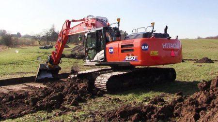 Hitachi Zaxis 250 21