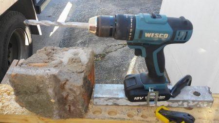 Parafusadeira Hitachi 3